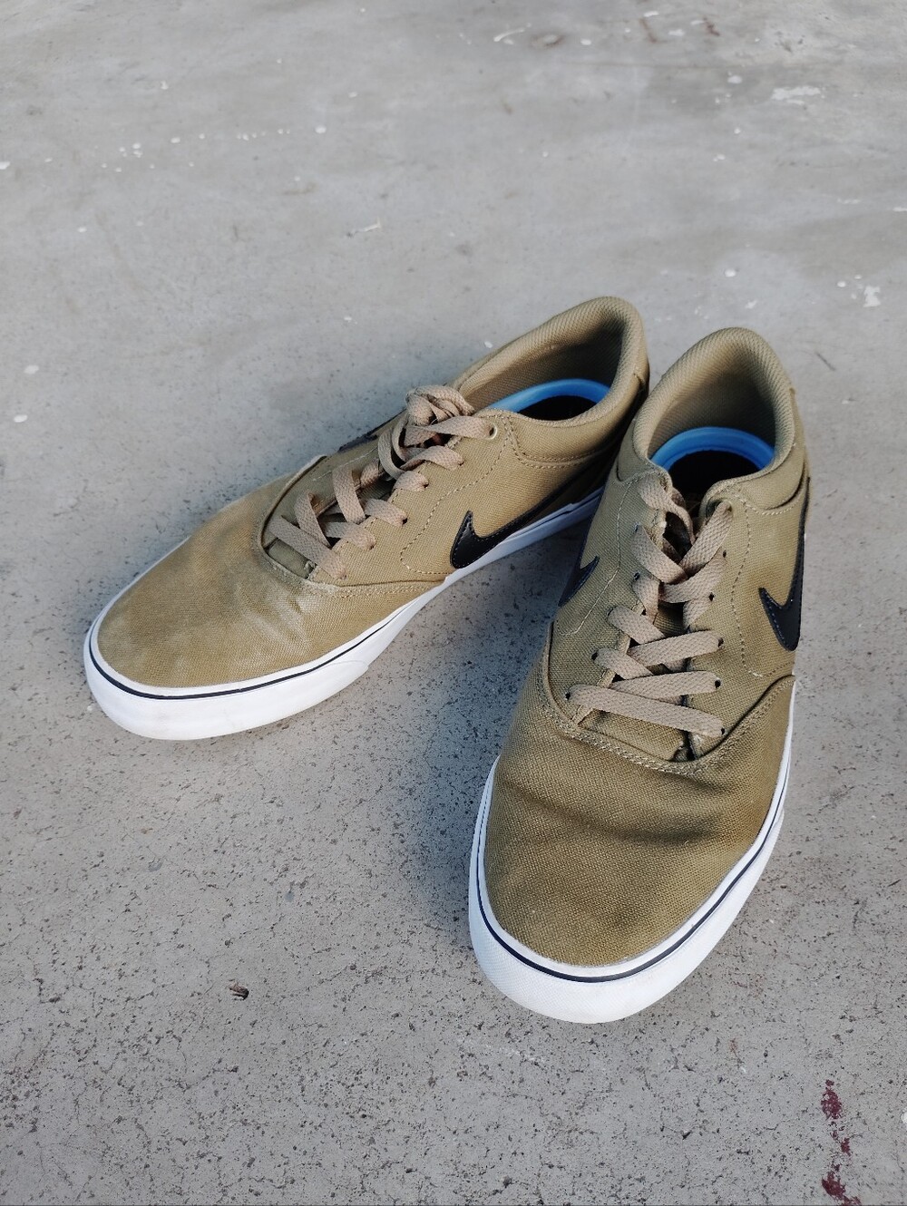 Nike Sneakers In Army Green Men's Shoes